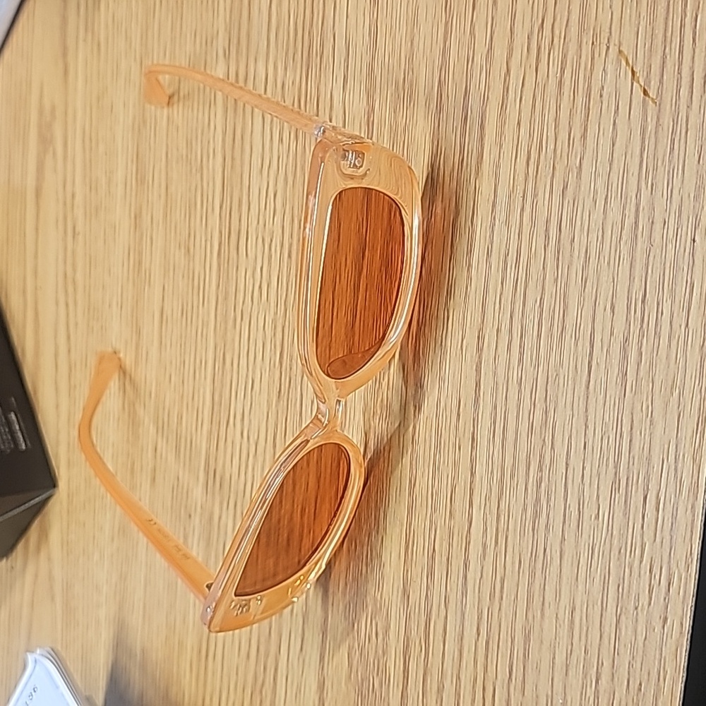 Vintage-Inspired Orange Shades